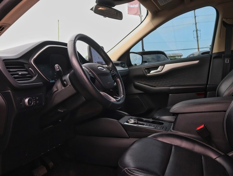 2020 Ford Escape Sel AWD
