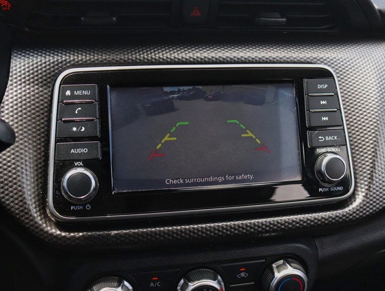 2020 Nissan Kicks S FWD