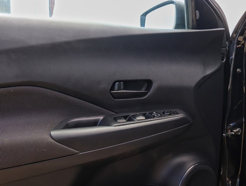 2020 Nissan Kicks S FWD
