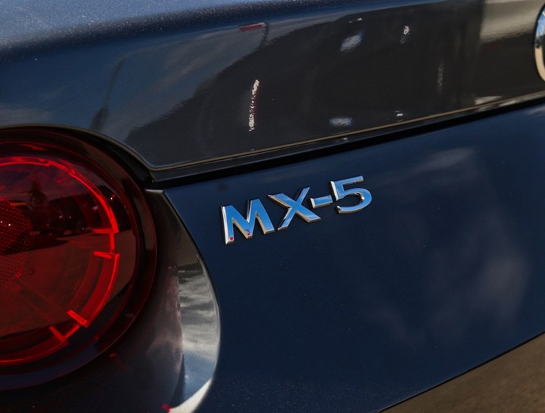2023 Mazda Mx-5 Gs-P Auto