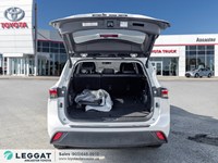 2024 Toyota Highlander Hybrid Hybrid XLE AWD