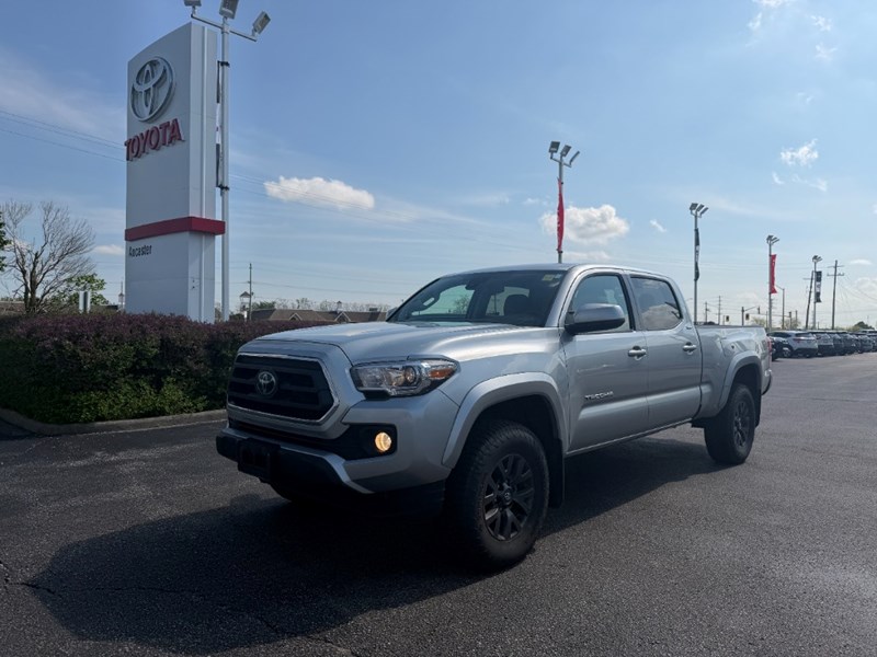 2022 Toyota Tacoma 4X4 Double Cab SR5 Auto