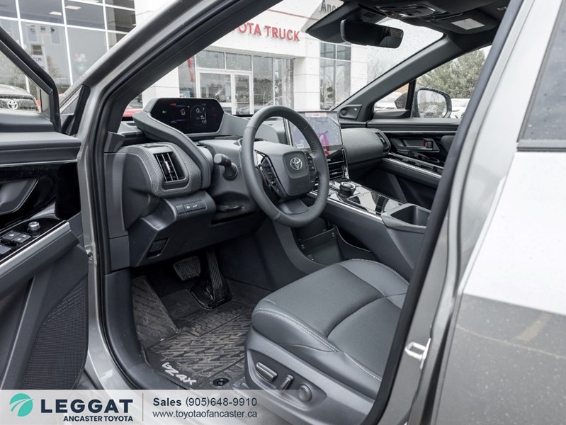 2025 Toyota bZ4X XLE AWD