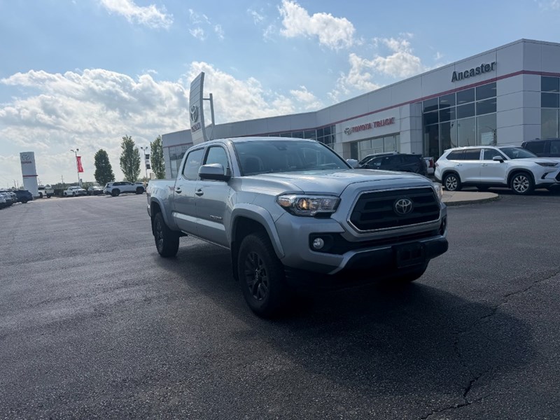 2022 Toyota Tacoma 4X4 Double Cab SR5 Auto