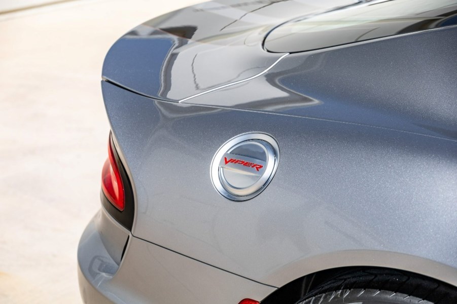 2017 DODGE VIPER GTC