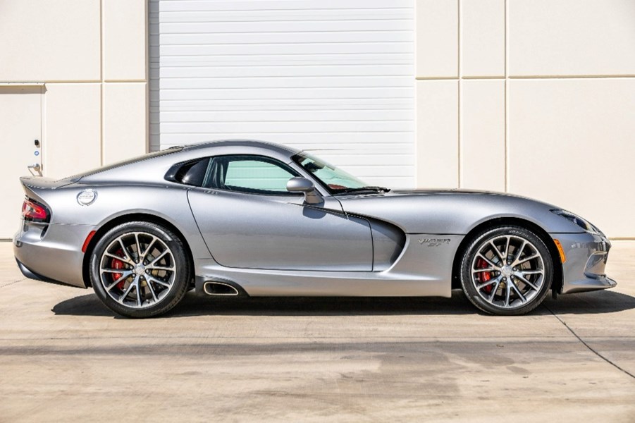 2017 DODGE VIPER GTC