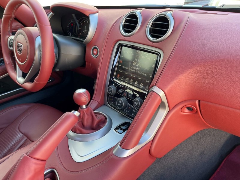 2017 DODGE VIPER GTC