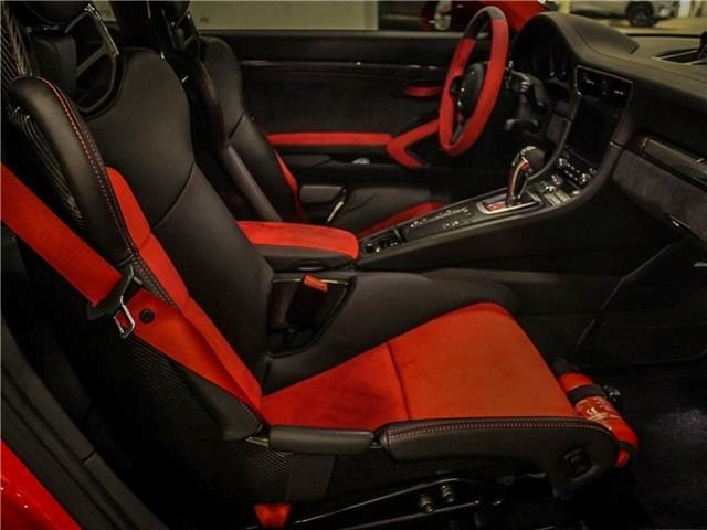 2019 Porsche 911 Gt2 RS Coupe