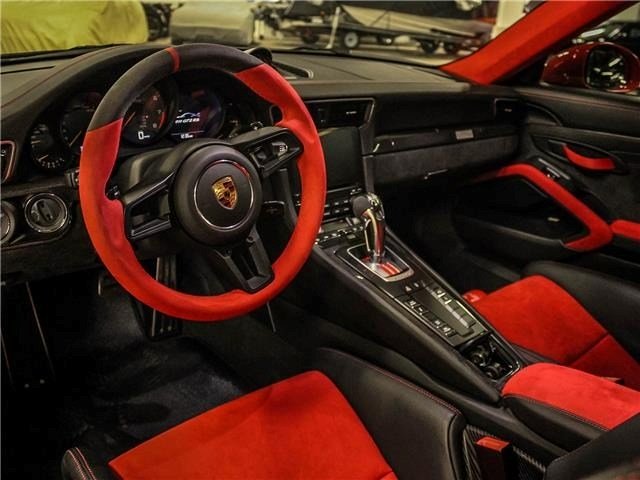 2019 Porsche 911 Gt2 RS Coupe