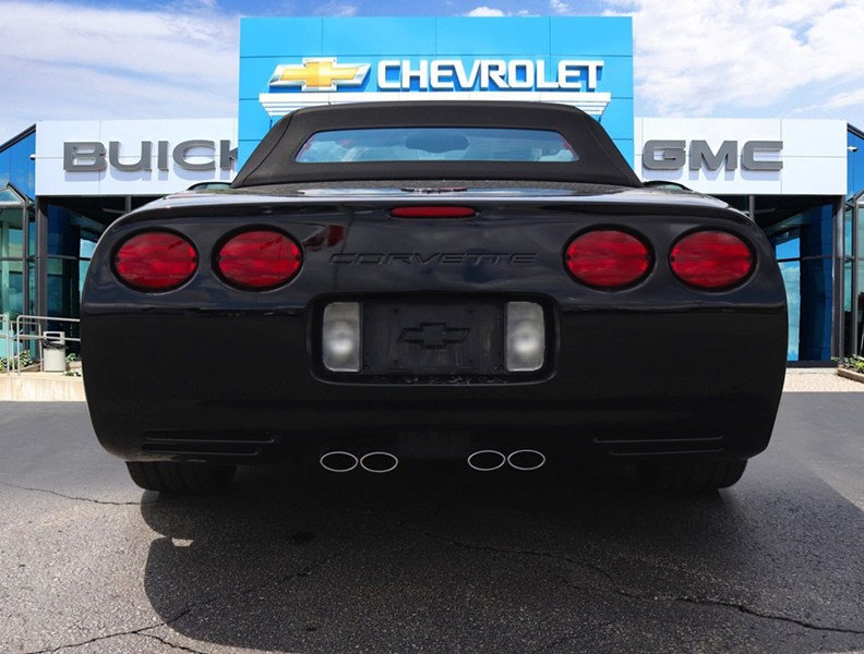 2004 Chevrolet Corvette 2Dr Convertible
