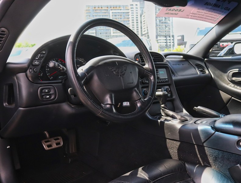 2004 Chevrolet Corvette 2Dr Convertible