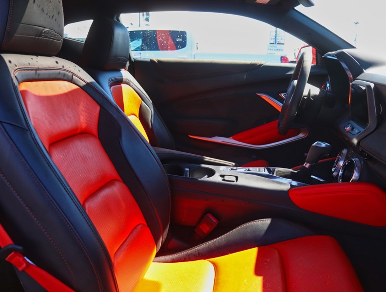 2018 Chevrolet Camaro 2Dr Cpe 2Lt