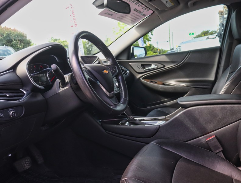 2018 Chevrolet Malibu 4Dr Sdn Premier W/2Lz