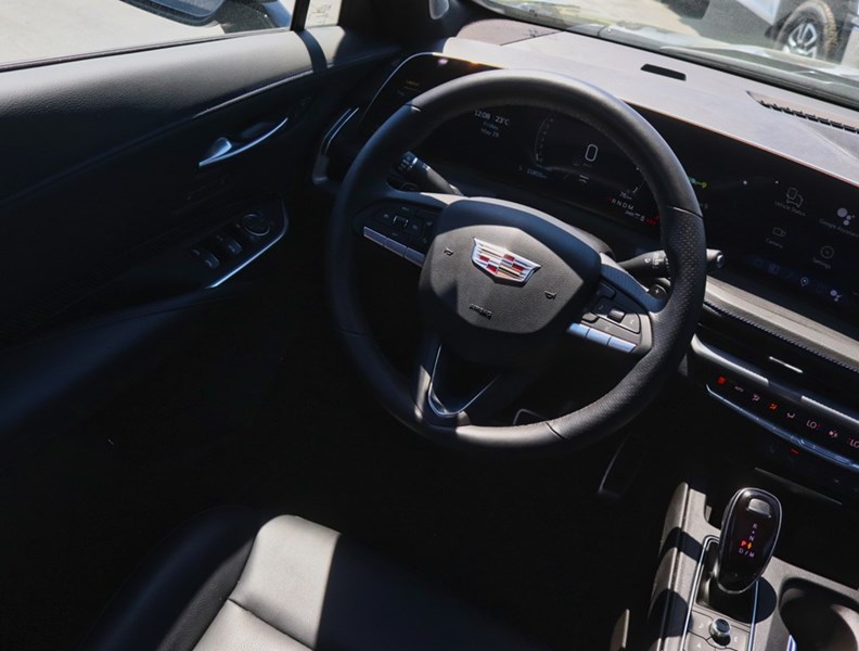 2025 Cadillac Xt4 AWD 4Dr Sport