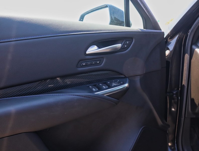2025 Cadillac Xt4 AWD 4Dr Sport