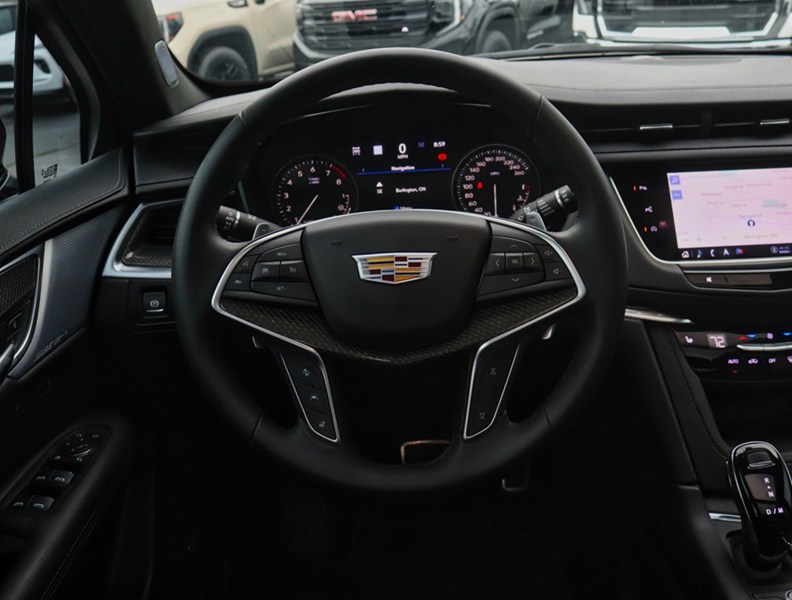 2025 Cadillac Xt5 AWD 4Dr Sport