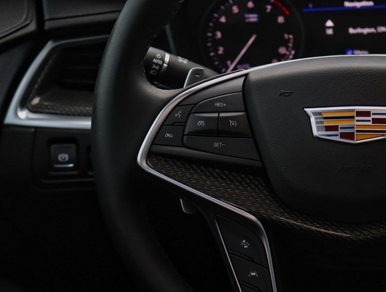 2025 Cadillac Xt5 AWD 4Dr Sport