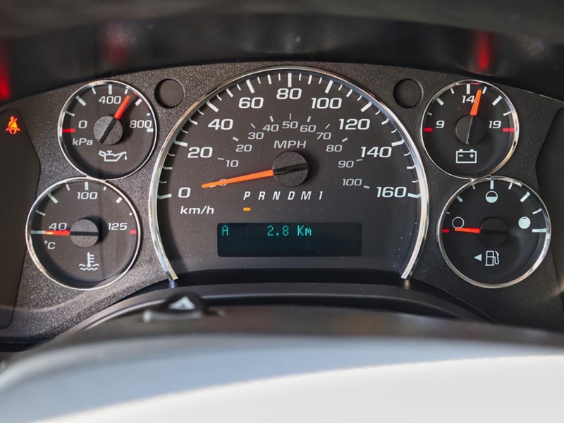 2025 Chevrolet Express 2500 RWD 2500 135