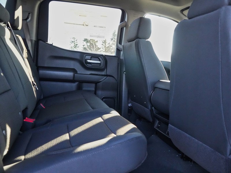 2025 Chevrolet Silverado 1500 4WD Crew Cab 147