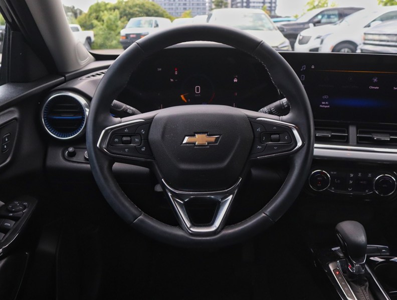 2025 Chevrolet Trax FWD 4Dr LT