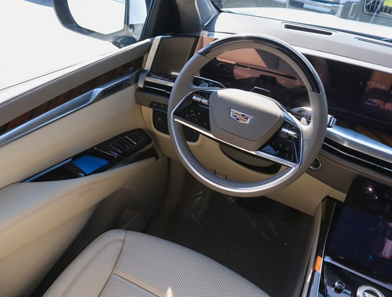 2026 Cadillac Escalade 4WD 4Dr Platinum Luxury