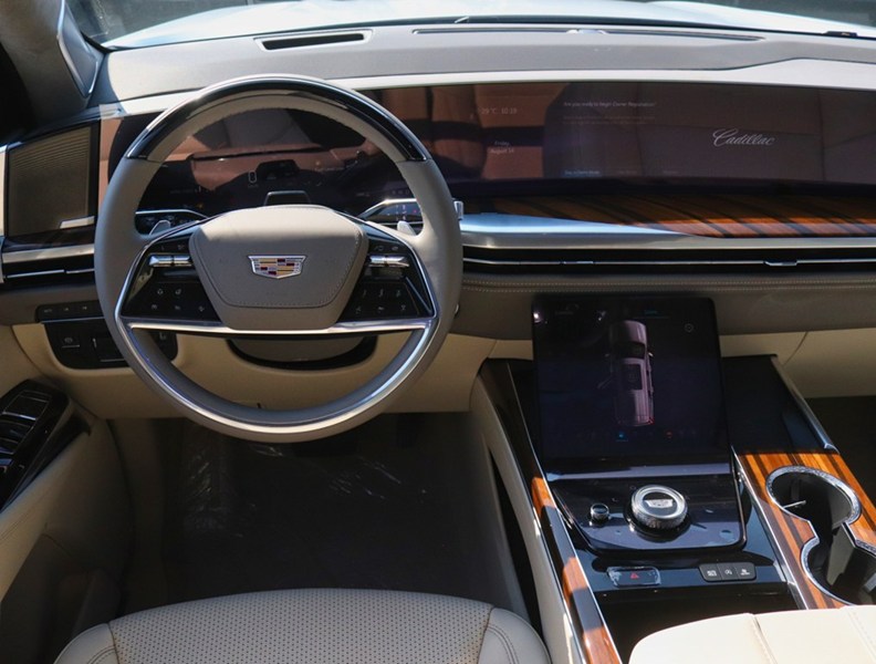 2026 Cadillac Escalade 4WD 4Dr Platinum Luxury