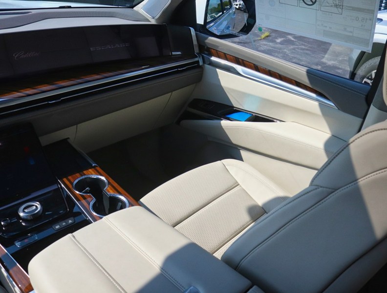 2026 Cadillac Escalade 4WD 4Dr Platinum Luxury
