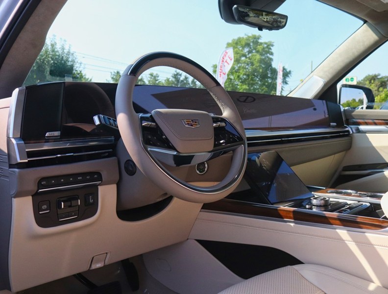 2026 Cadillac Escalade 4WD 4Dr Platinum Luxury