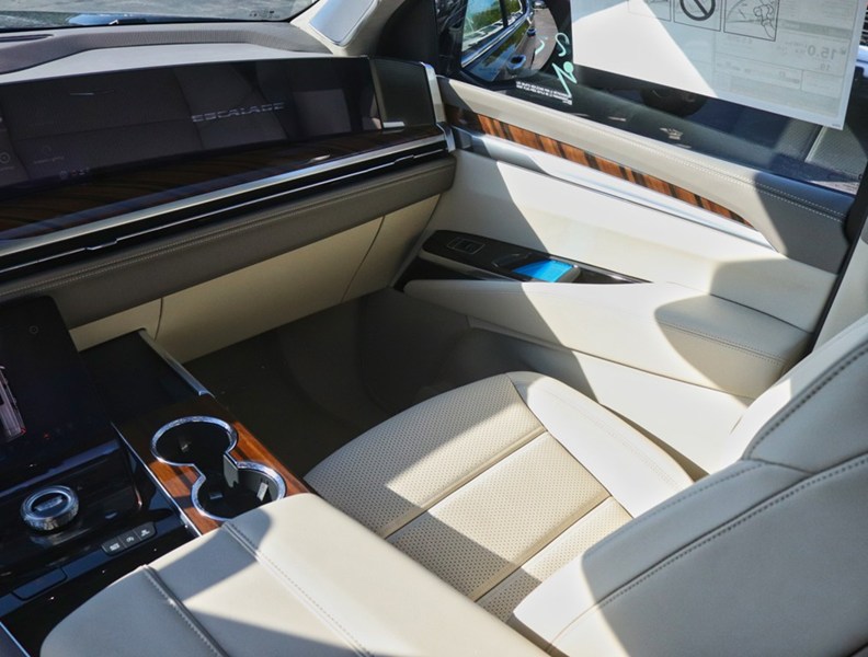 2026 Cadillac Escalade 4WD 4Dr Platinum Luxury