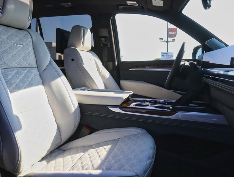 2026 Cadillac Escalade 4WD 4Dr Platinum Sport