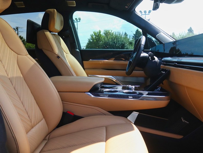 2026 Cadillac Escalade Iq AWD 4Dr Premium Sport