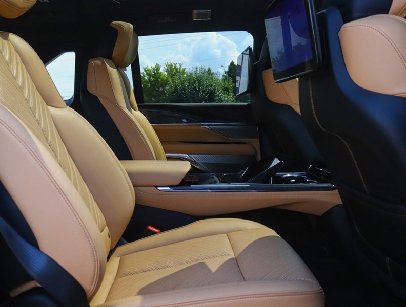 2026 Cadillac Escalade Iq AWD 4Dr Premium Sport