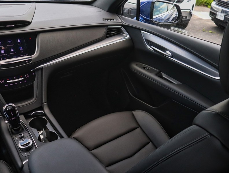 2026 Cadillac Xt5 AWD 4Dr Luxury
