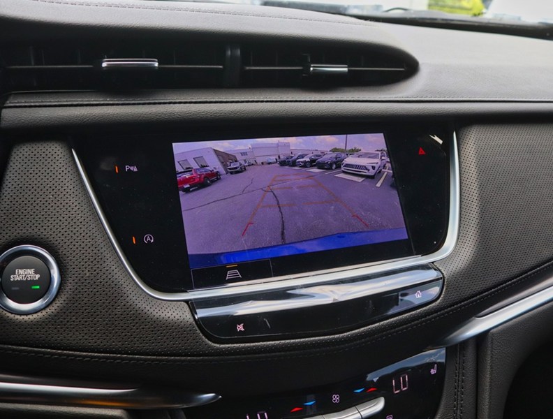 2026 Cadillac Xt5 AWD 4Dr Luxury