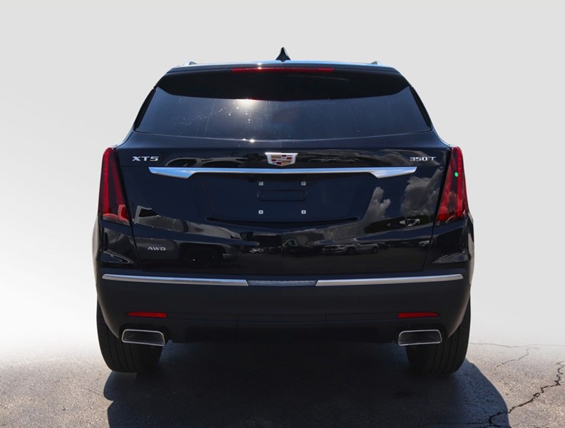 2026 Cadillac Xt5 AWD 4Dr Luxury