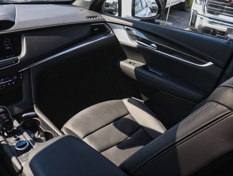 2026 Cadillac Xt5 AWD 4Dr Sport