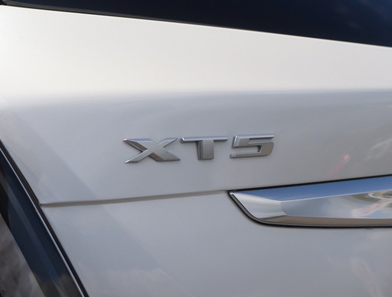 2026 Cadillac Xt5 AWD 4Dr Sport