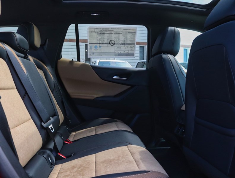 2026 Chevrolet Equinox AWD 4Dr Activ