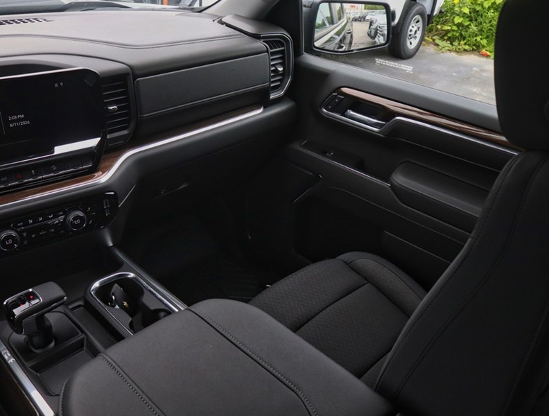 2026 Chevrolet Silverado 1500 4WD Crew Cab 147