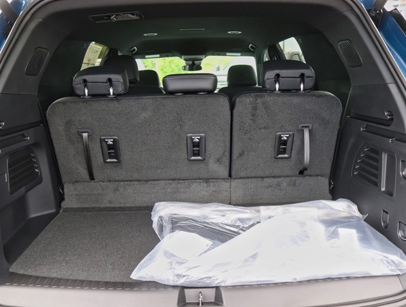2026 Chevrolet Traverse AWD 4Dr LT