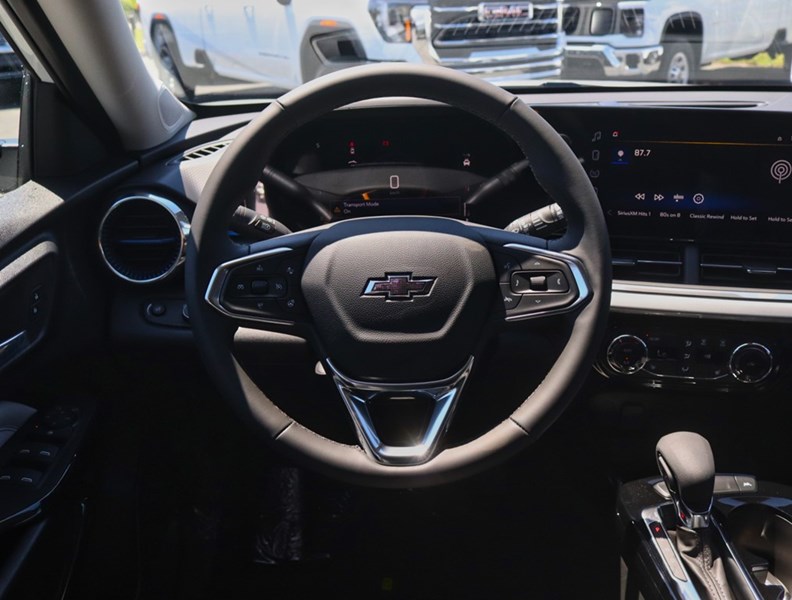 2026 Chevrolet Trax FWD 4Dr LT