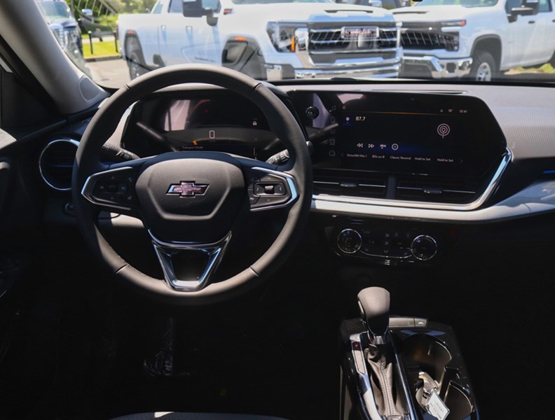 2026 Chevrolet Trax FWD 4Dr LT