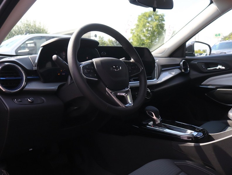 2026 Chevrolet Trax FWD 4Dr LT