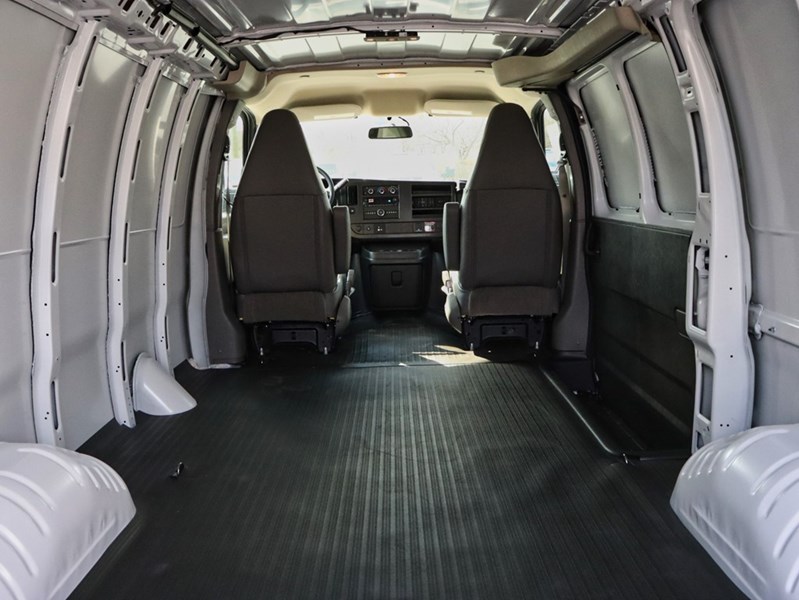 2026 Gmc Savana 2500 RWD 2500 135