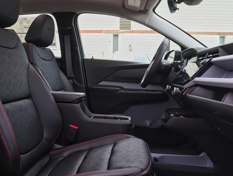 2027 Chevrolet Bolt FWD 4Dr RS
