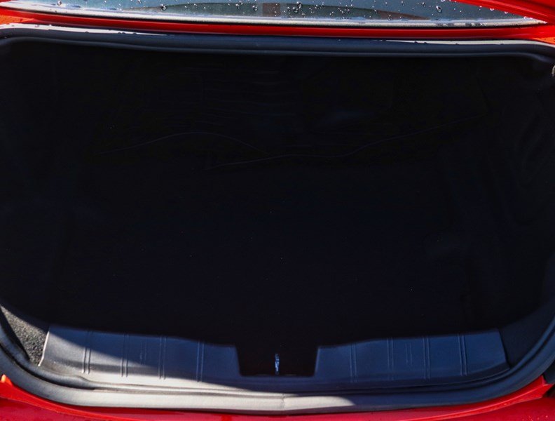 2018 Chevrolet Camaro 2Dr Cpe 2Lt