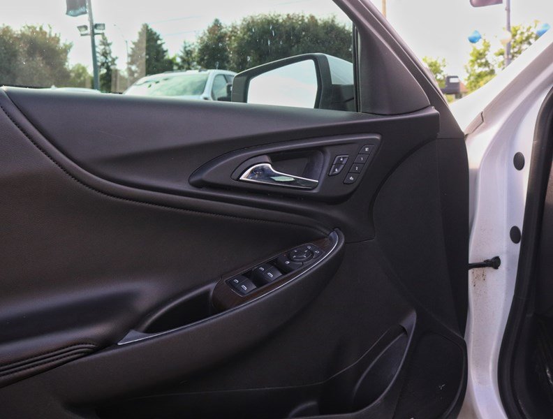 2018 Chevrolet Malibu 4Dr Sdn Premier W/2Lz
