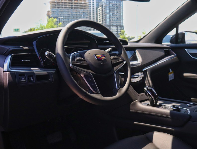 2026 Cadillac Xt5 AWD 4Dr Luxury