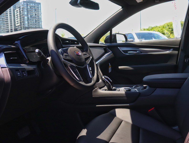 2026 Cadillac Xt5 AWD 4Dr Luxury