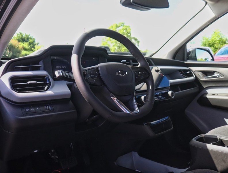 2027 Chevrolet Bolt FWD 4Dr LT